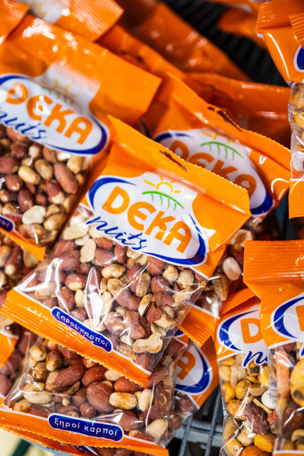 Deka Nuts, Mandeln geröstet mit Haut (100 g)